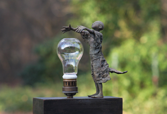 The visionary  -  lamp - Lieven d'Haese - beeld in brons - Galerie de Beeldenstorm